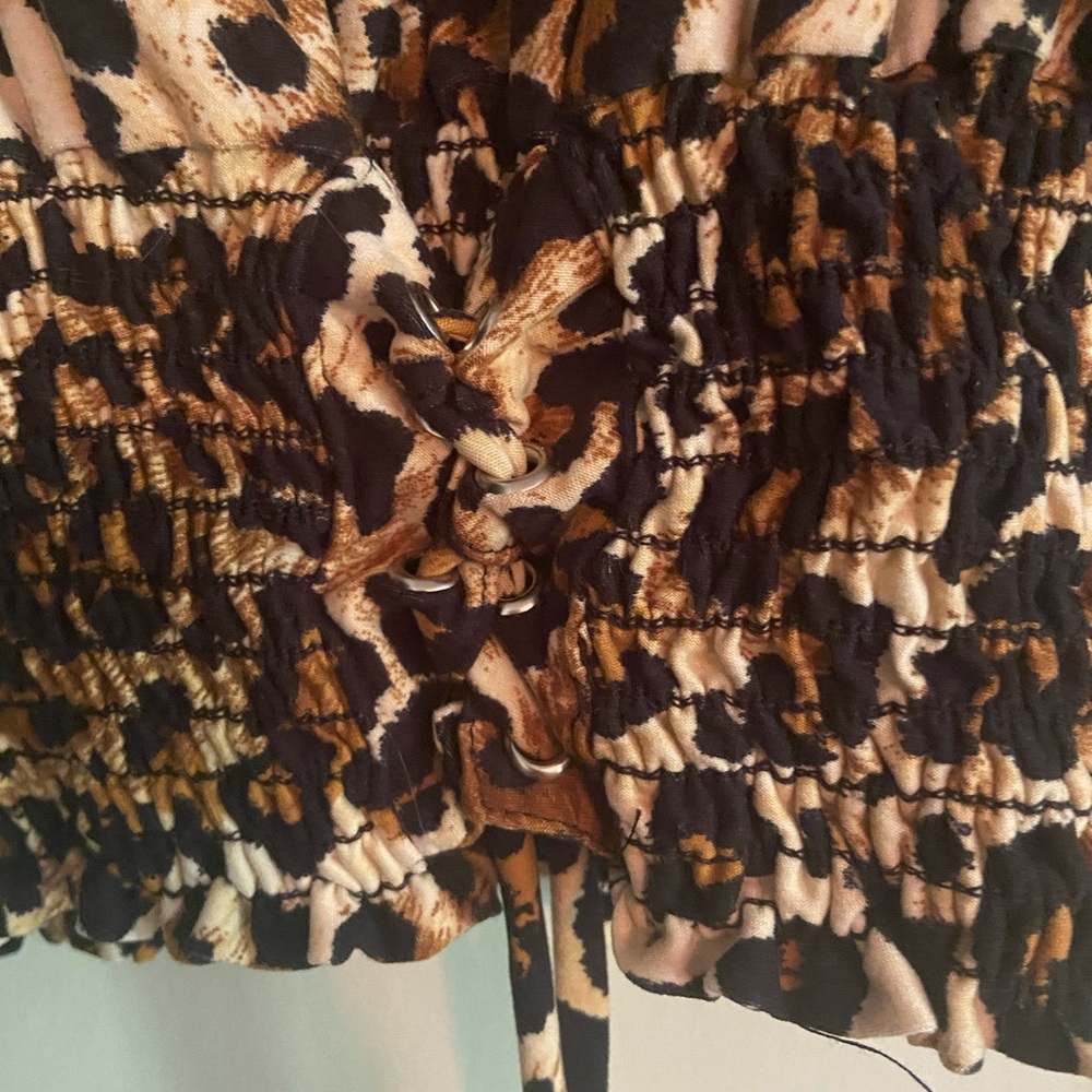 Leopard crop with tie - Picture 4 of 4